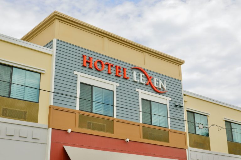 Front view of Hotel Lexen in Santa Clarita.