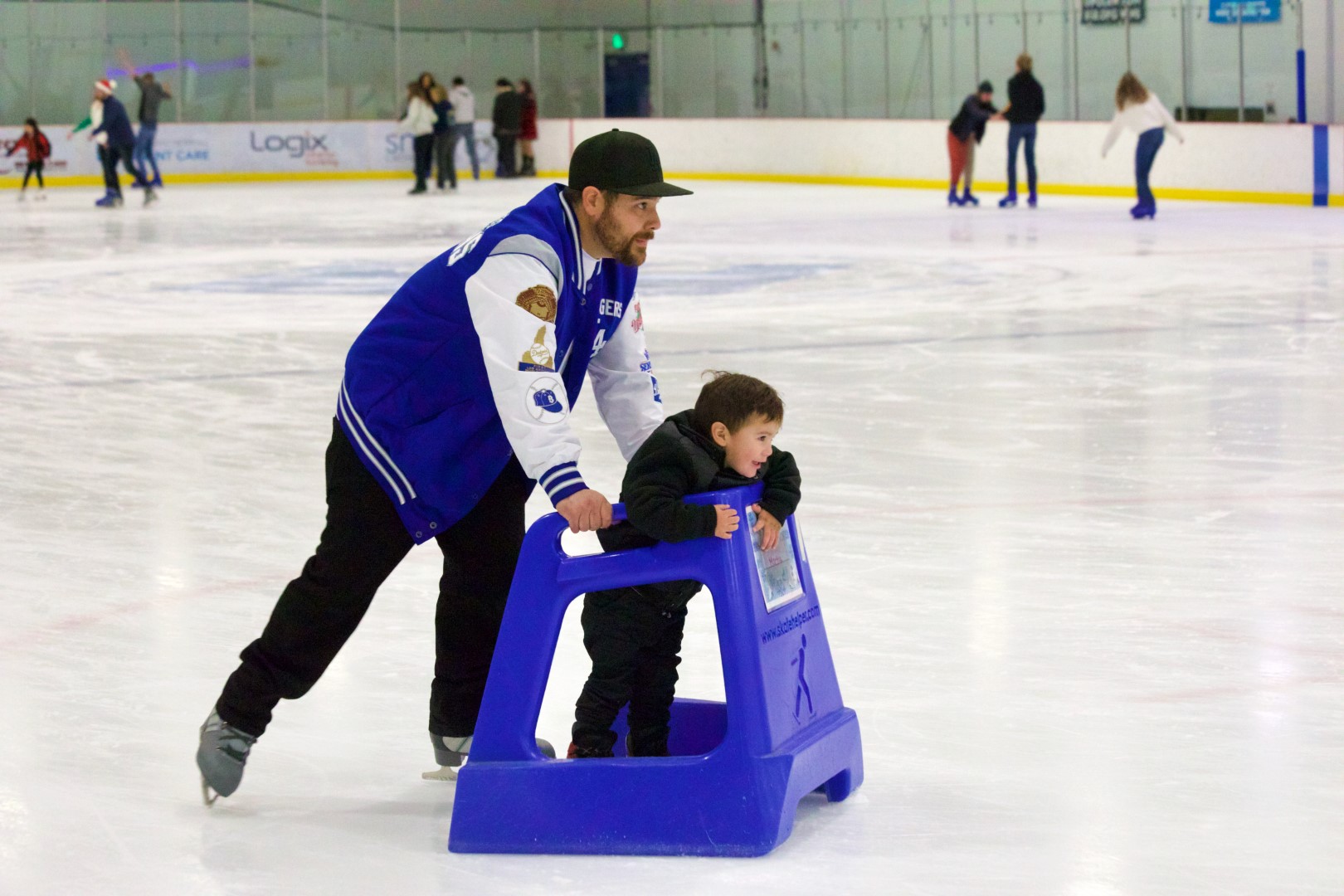 Annual Tree Lighting at The Cube Visit Santa Clarita